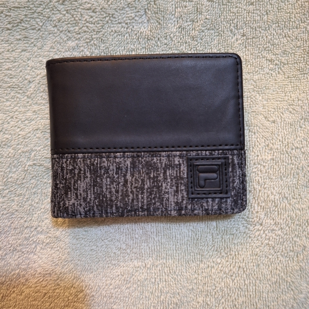 Fila Mens Black and Gray Billfold Wallet